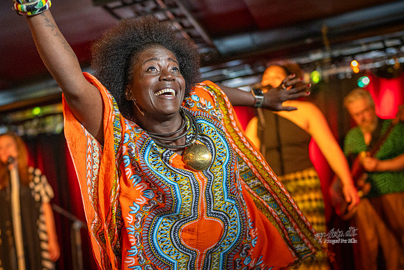 Sidiki Camara Et liv i musikken-web-Fotograf Per Bille-20250625-AAA03604