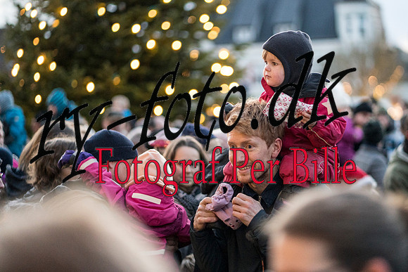 Juletræstænding Ry 2017 - print- Fotograf Per Bille-20171124-2238