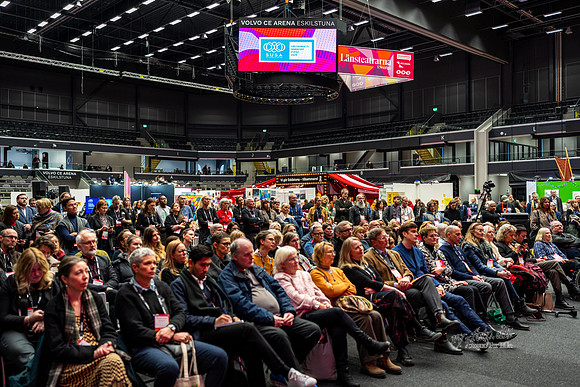 Carte Blanche- poeterna Nasir Sarr och Marx Mukaru, Folk och Kutur torsdag, Volvo CE Arena-web- Fotograf Per Bille-februar 05, 2026DSC00373