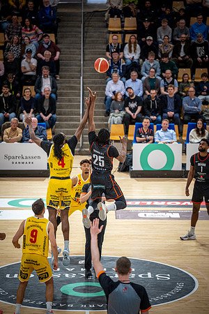 Bakken vs Horsens-web- Fotograf Per Bille-20260416-DSC00358