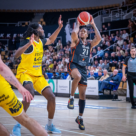 Bakken vs Horsens-web- Fotograf Per Bille-20260416-DSC01735