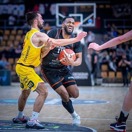 Bakken vs Horsens-web- Fotograf Per Bille-20260416-DSC02243