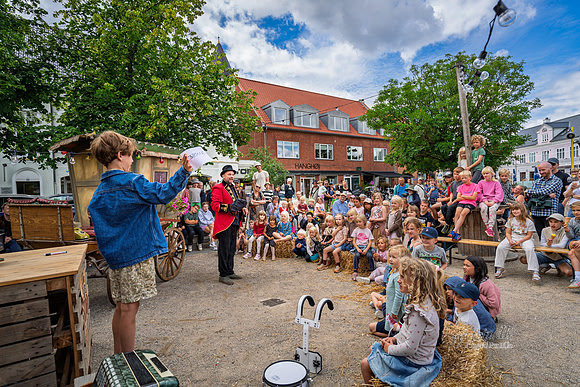 Tirsdags underholdning, Torvepladsen Ry-web- Fotograf Per Bille-20260728-AAA05118