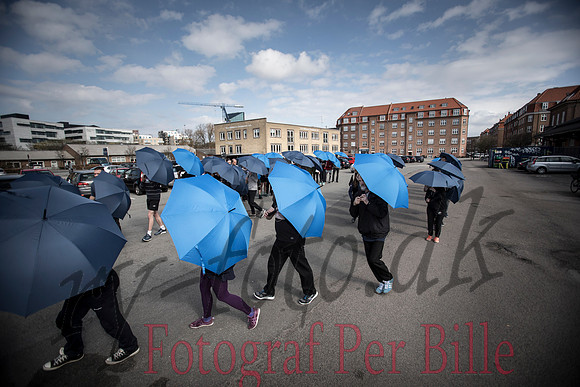 Røde orm kostume og øvning - web - Fotograf Per Bille-20170402-9719