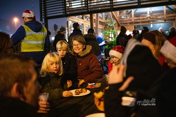 Juletræstænding Ry-print -Fotograf_Per_Bille-20221126DSC07040