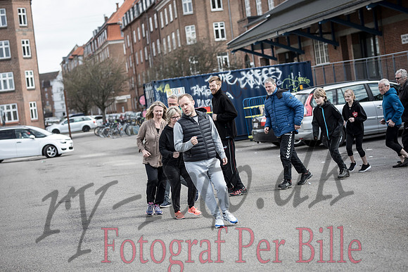 Røde orm kostume og øvning - web - Fotograf Per Bille-20170402-9623