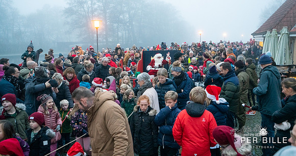 Juletræstænding Ry-web -Fotograf_Per_Bille-20221126DSA01053