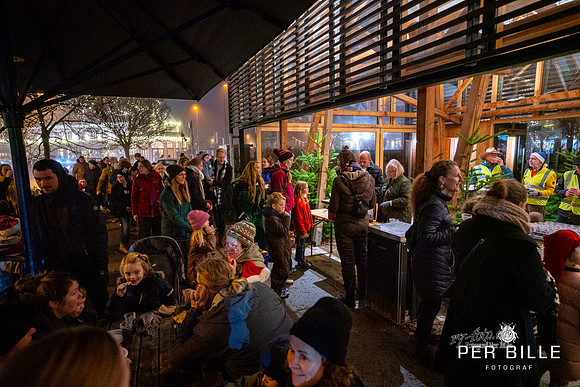 Juletræstænding Ry-web -Fotograf_Per_Bille-20221126DSA01325