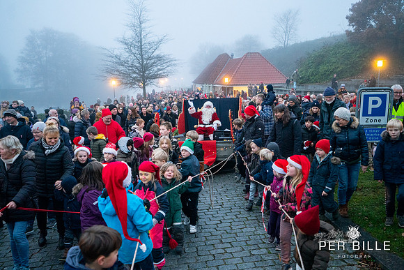 Juletræstænding Ry-web -Fotograf_Per_Bille-20221126DSA01097