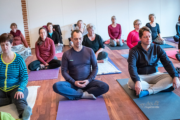 print - yoga på Hotel Ry - Fotograf Per Bille-20170107-4624