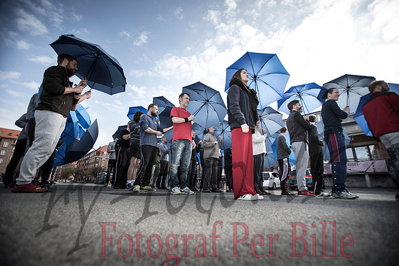 Røde orm kostume og øvning - web - Fotograf Per Bille-20170402-9727