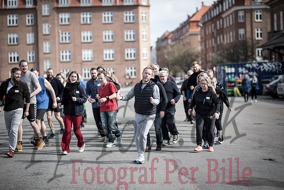 Røde orm kostume og øvning - web - Fotograf Per Bille-20170402-9647