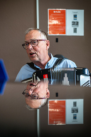 Flok 1 år-web-fotograf Per Bille-20250504AAA02382