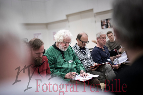 Røde orm kostume og øvning - web - Fotograf Per Bille-20170402-0037