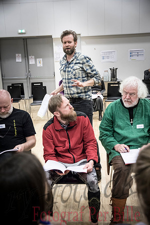 Røde orm kostume og øvning - web - Fotograf Per Bille-20170402-0015