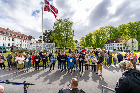 Flok 1 år-web-fotograf Per Bille-20250504AAA02017