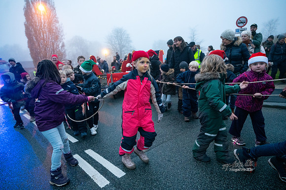 Juletræstænding Ry-print -Fotograf_Per_Bille-20221126DSA01107