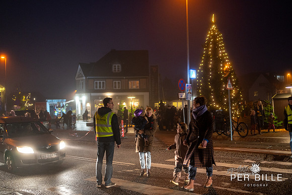 Juletræstænding Ry-web -Fotograf_Per_Bille-20221126DSC07014