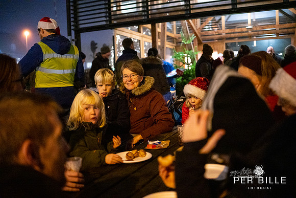 Juletræstænding Ry-web -Fotograf_Per_Bille-20221126DSC07040