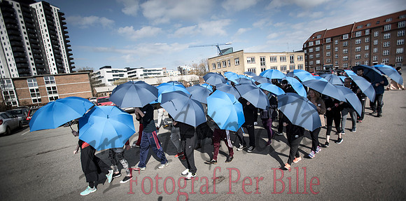 Røde orm kostume og øvning - web - Fotograf Per Bille-20170402-9729