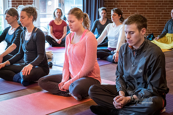 print - yoga på Hotel Ry - Fotograf Per Bille-20170107-4631