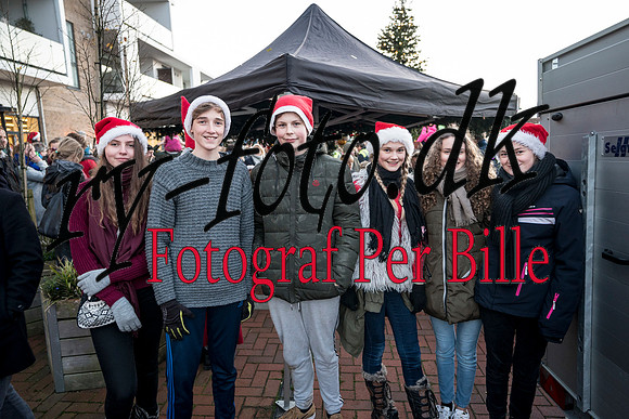 Juletræstænding Ry 2017 - print- Fotograf Per Bille-20171124-2126