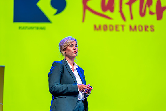 Keynotes med Stefan Wallin og Jette Christensen-web-Fotograf Per Bille-20250623-AAA00072