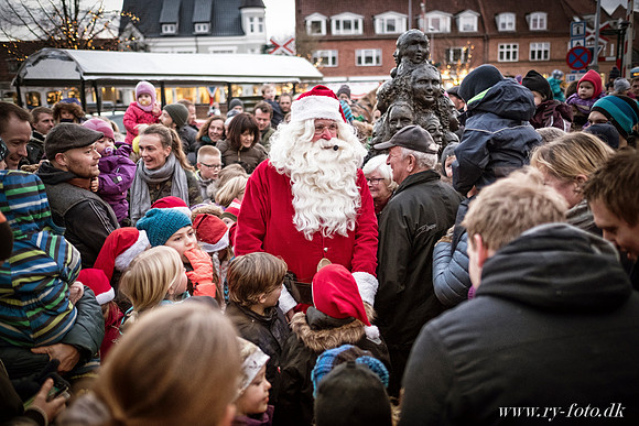web Juletræstænding mm- fotograf Per Bille-2-12