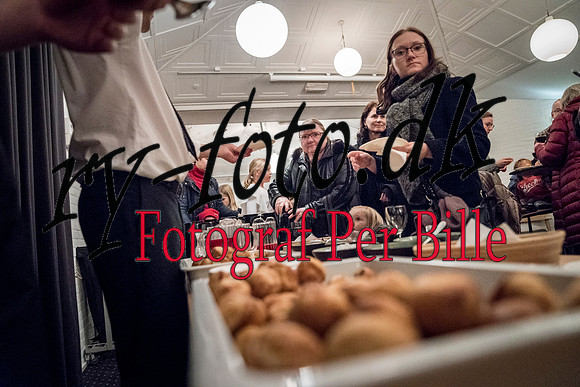 Juletræstænding Ry 2017 - print- Fotograf Per Bille-20171124-2298