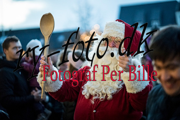 Juletræstænding Ry 2017 - print- Fotograf Per Bille-20171124-2233