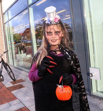 HAlloween Ry City web-20181026-0106