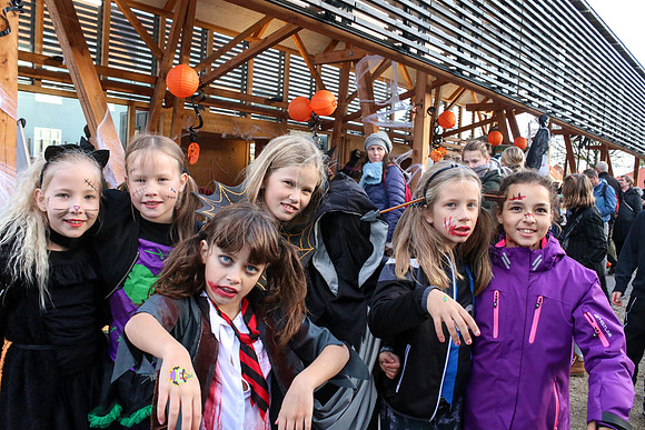 HAlloween Ry City web-20181026-0114