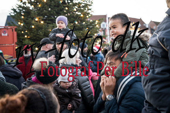 Juletræstænding Ry 2017 - print- Fotograf Per Bille-20171124-2151