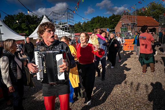 Folkefest på Folkescenen med Flamingo-web - Fotograf Per Bille-20210820-DSA07104