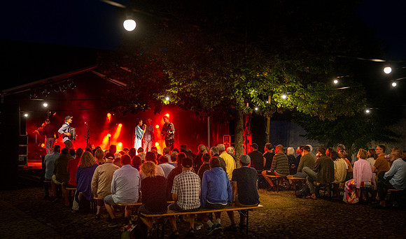 Torsdag aften-web-Fotograf_Per_Bille-20220825DSA01380