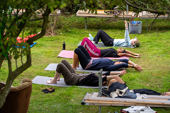 Yoga og yoghurt-web - Fotograf Per Bille-20230826DSC09869