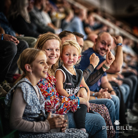 Bakken  Bears-fb-Fotograf Per Bille-20230919DSC00762-Edit