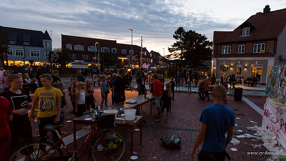 Ry by night 2012-8337