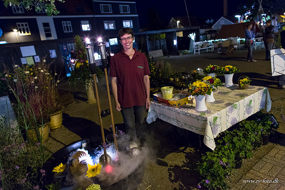 Ry by night 2012-8436