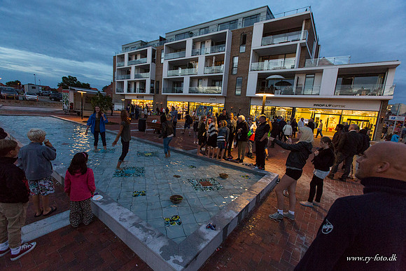 Ry by night 2012-8318