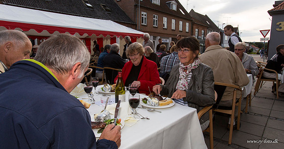 Ry by night 2012-8231