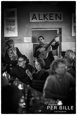 Flamenco og Sherry Alken-fb- passport-fotograf Per Bille-240202-DSC06137-Edit