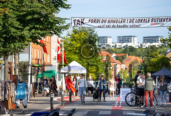 Markedsdag, Skanderborg City- print - Fotograf Per Bille-20210904-DSC05944