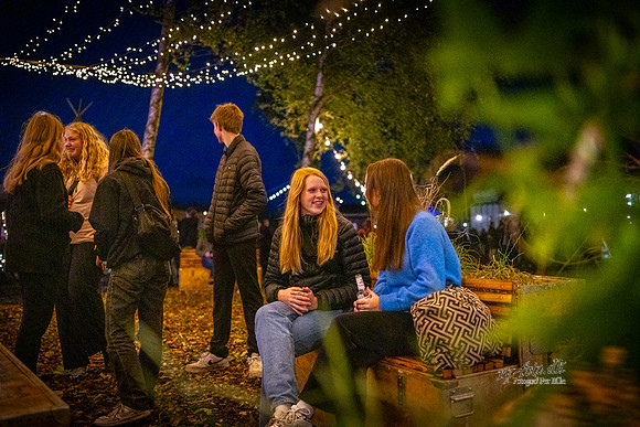 Ung Kult stemning-web-Fotograf Per Bille-20230823DSC05579