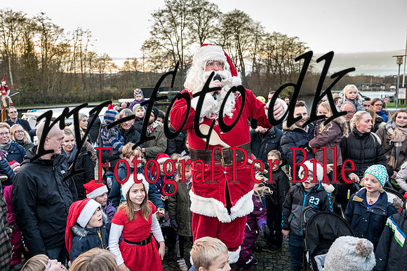 Juletræstænding Ry 2017 - print- Fotograf Per Bille-20171124-1878