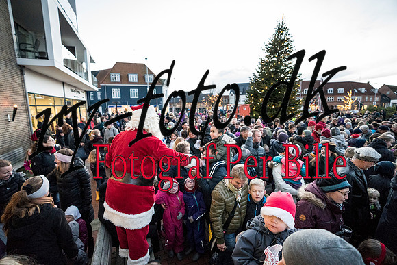 Juletræstænding Ry 2017 - print- Fotograf Per Bille-20171124-2209