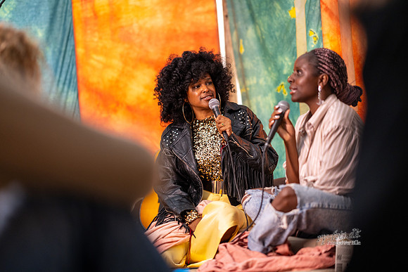 No means no! -Slow talk ml. Iris Gold og Patricia Bbaale Bandak-PRINT-Fotograf Per Bille-20230823DSC04769
