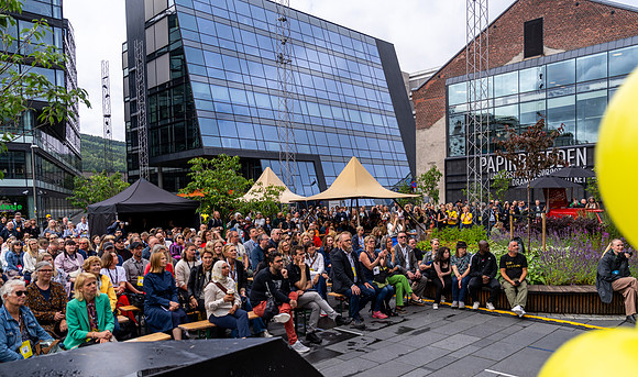 Åpningsforestillingen-web-Fotograf Per Bille-20250623-AAA09678