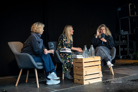 fredag, KM24, Linn Ullmann og Dy Plambeck i samtale – Familien som udspring, traume og drøm-web-Fotograf Per Bille-20230823DSC03755