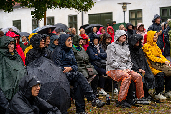 fredag, KM24, Linn Ullmann og Dy Plambeck i samtale – Familien som udspring, traume og drøm-web-Fotograf Per Bille-20230823DSC03812
